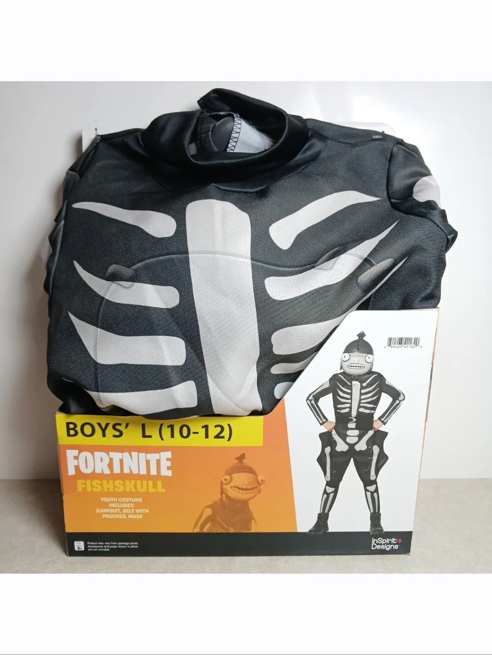 New! Fortnite FishSkull Halloween Costume Boys Size L (10-12) Jumpsuit Belt Mask